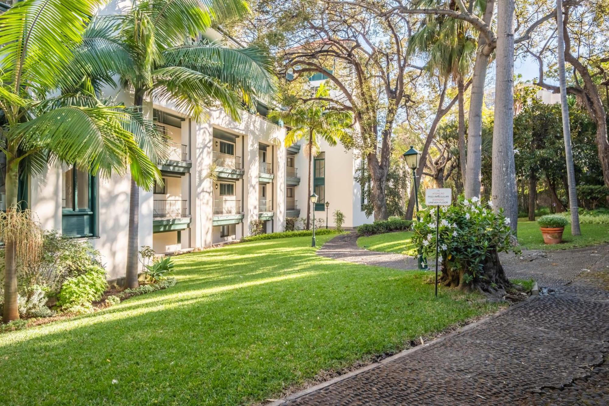 Luxury Oceanfront At Reid'S Gardens Leilighet Funchal  Eksteriør bilde